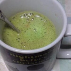 緑のカフェラテ